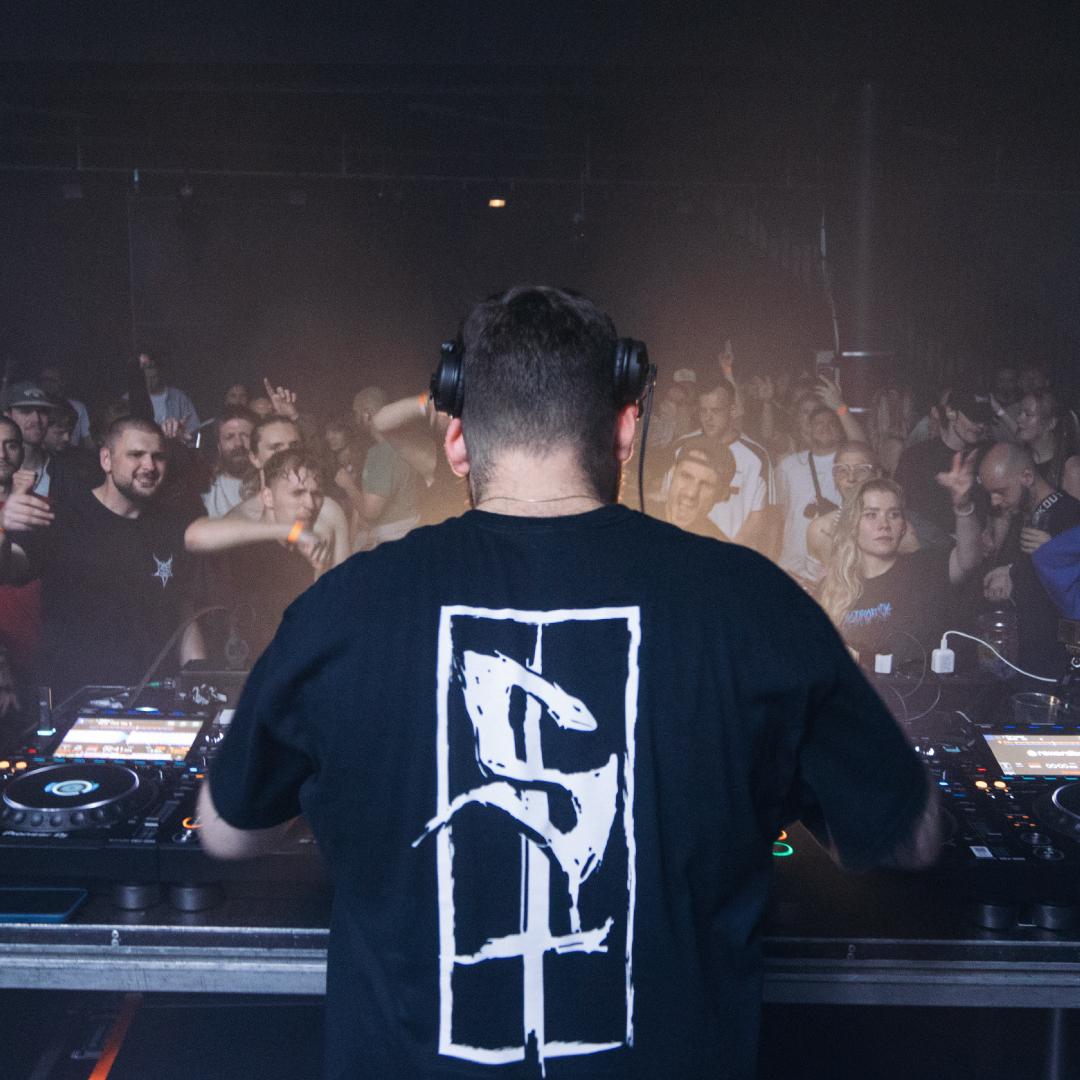 OG SANCTUM TEE